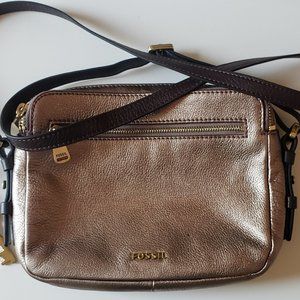 Fossil Metallic Pebbled Leather Small Crossbody Purse